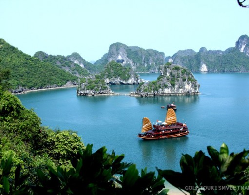 Ha Long Bay - A Treasure Of Vietnam Tourism