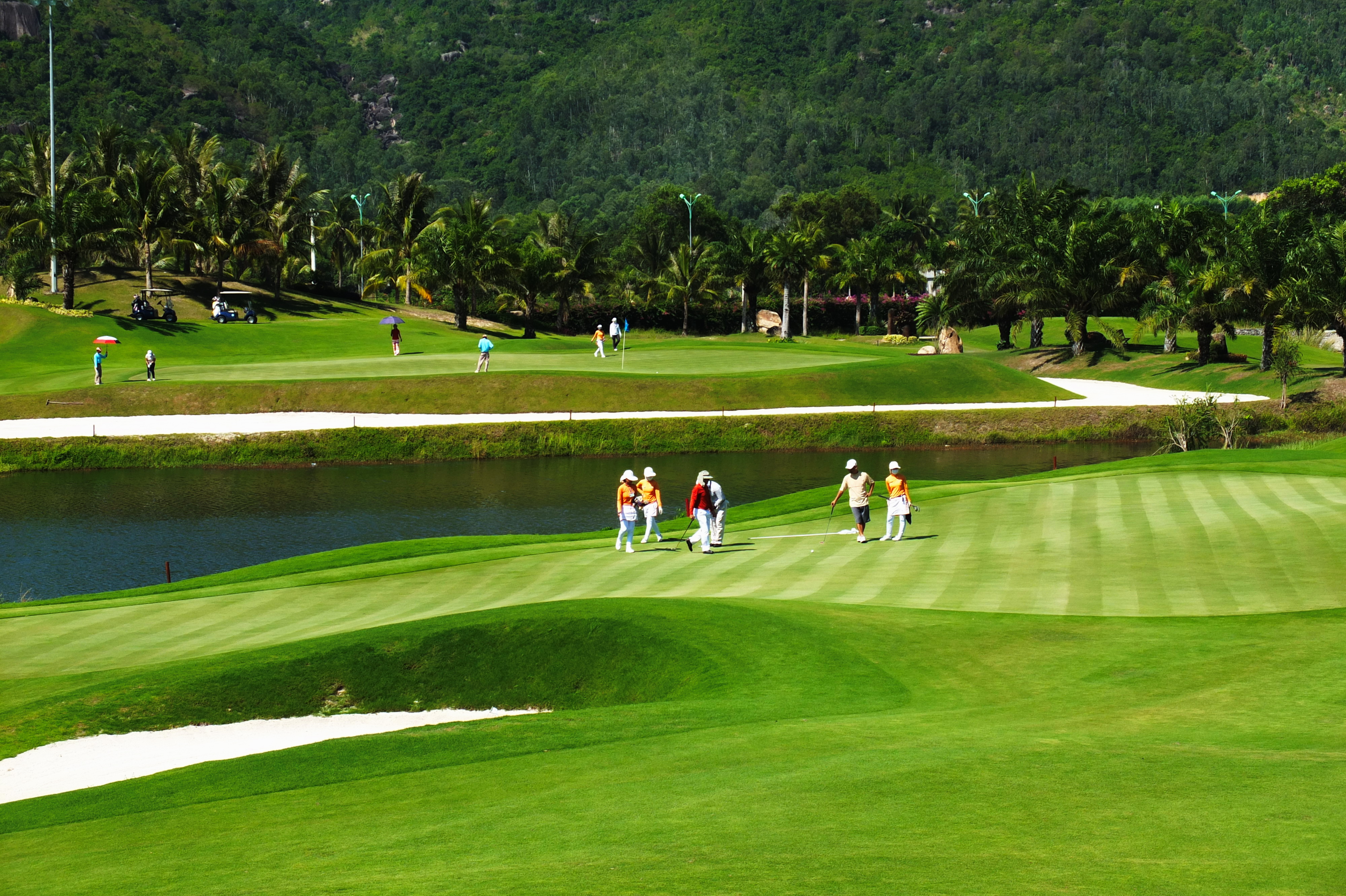 diamond-bay-golf-&-villas