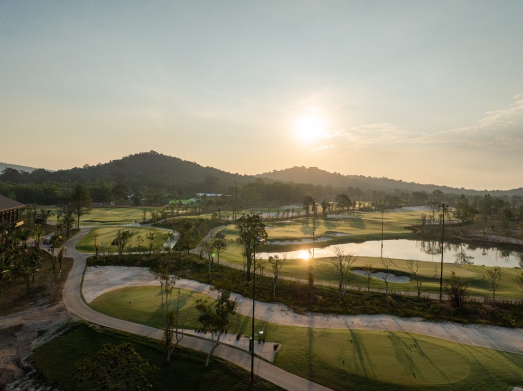 san-golf-eschuri-vung-bau-phu-quoc-kien-giang 2